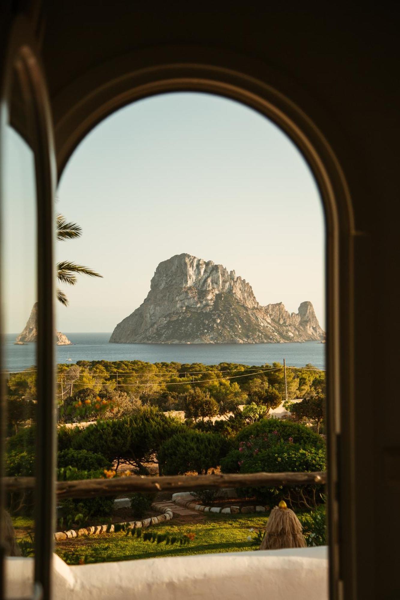 Unio Ibiza - Adults Only Hotel Cala Vadella  Exterior photo