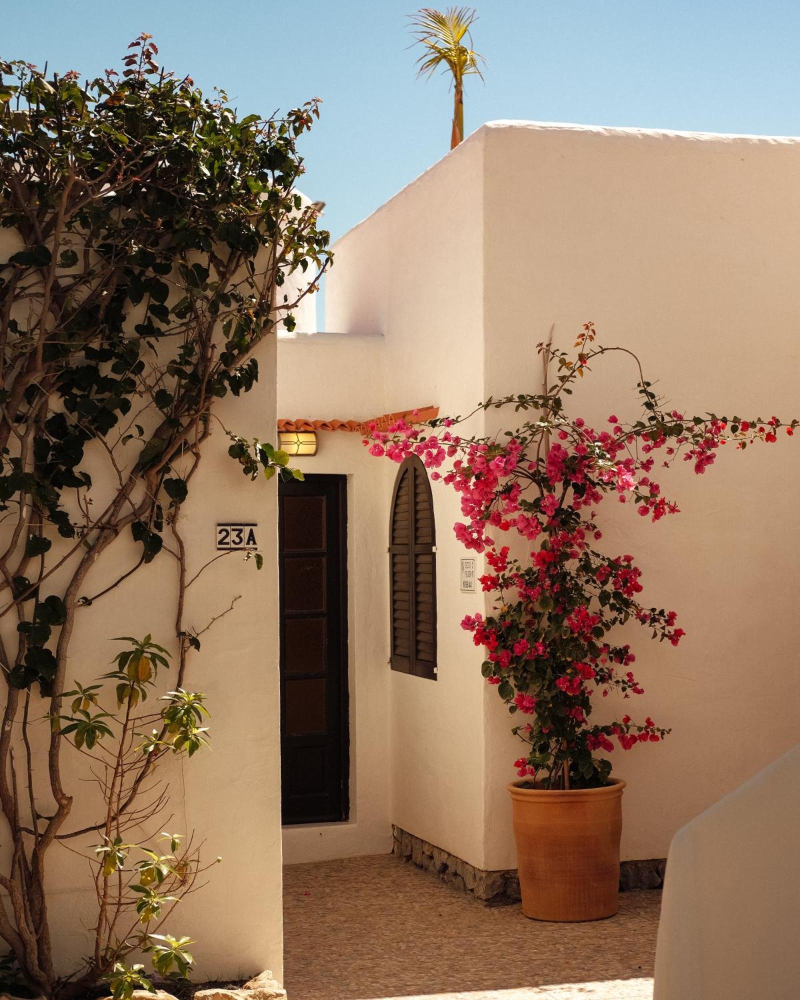 Unio Ibiza - Adults Only Hotel Cala Vadella  Exterior photo